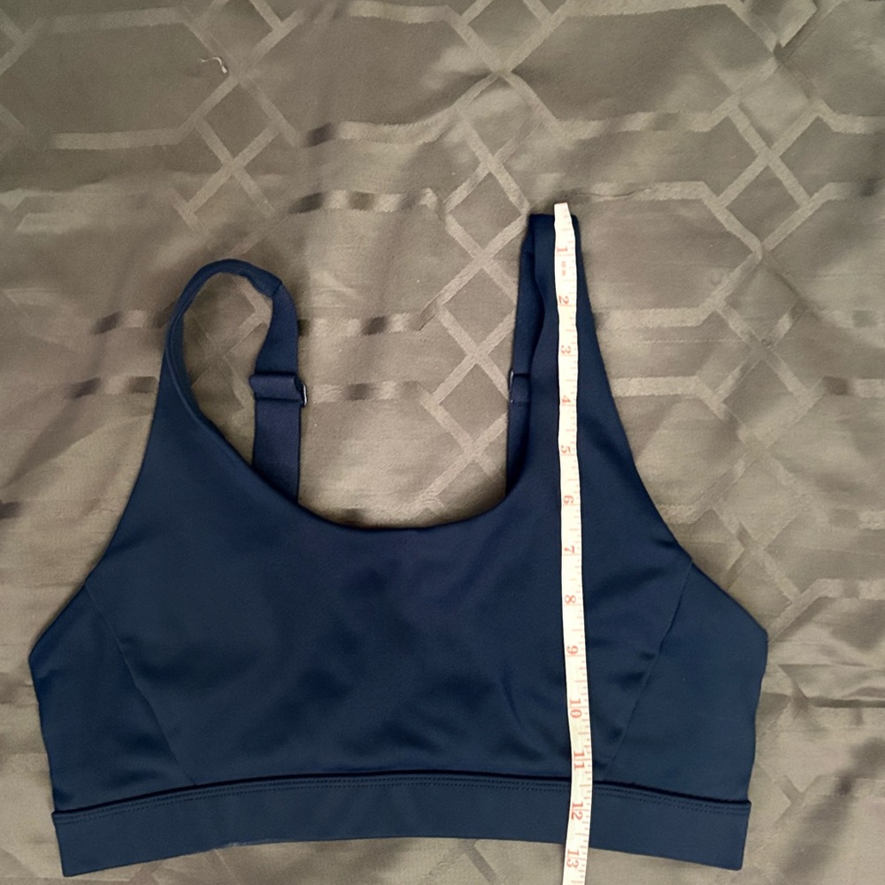 Lolë Navy Blue Sports Bra – Size Medium - Picture 7 of 7